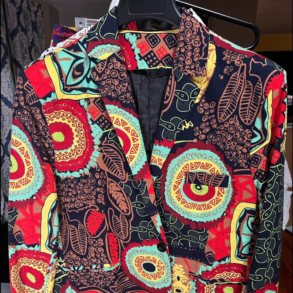 Nice color for men’s blazer